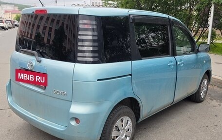 Toyota Sienta I, 2004 год, 590 000 рублей, 4 фотография