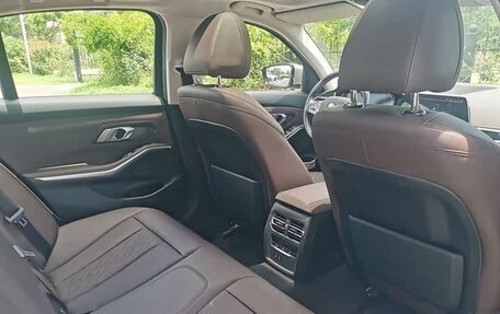 BMW 3 серия, 2022 год, 2 757 999 рублей, 23 фотография