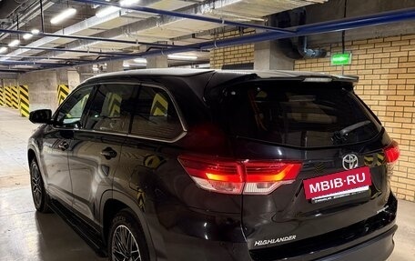 Toyota Highlander III, 2021 год, 4 990 000 рублей, 21 фотография