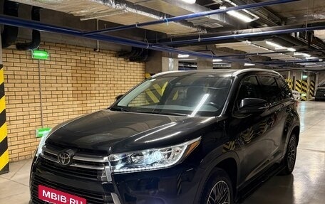 Toyota Highlander III, 2021 год, 4 990 000 рублей, 27 фотография
