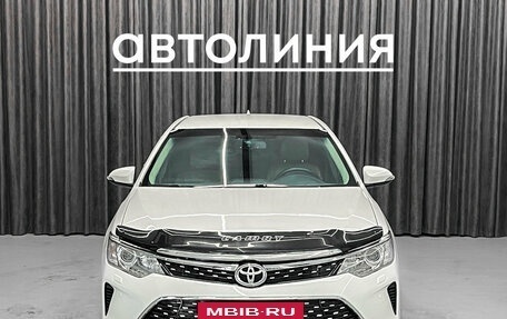 Toyota Camry, 2017 год, 1 780 000 рублей, 2 фотография