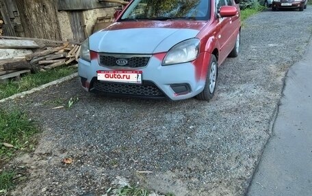 KIA Rio II, 2010 год, 380 000 рублей, 1 фотография