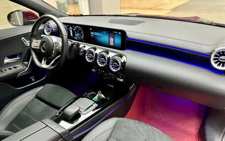 Mercedes-Benz CLA, 2022 год, 1 891 000 рублей, 8 фотография