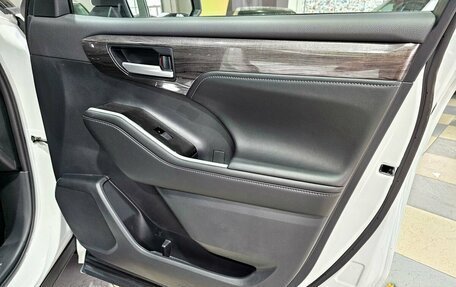 Toyota Highlander, 2026 год, 5 150 000 рублей, 24 фотография