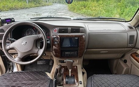 Nissan Patrol, 2004 год, 1 700 000 рублей, 9 фотография