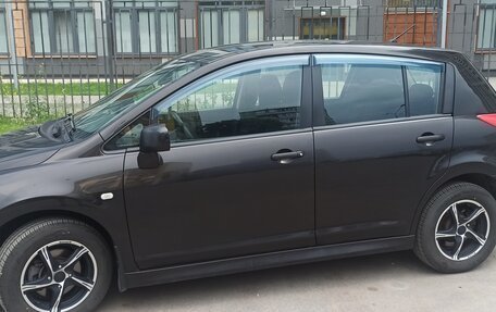 Nissan Tiida, 2011 год, 650 000 рублей, 1 фотография