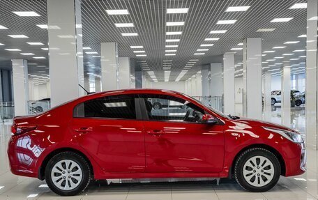 KIA Rio IV, 2018 год, 1 375 000 рублей, 5 фотография