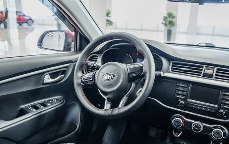 KIA Rio IV, 2018 год, 1 375 000 рублей, 10 фотография