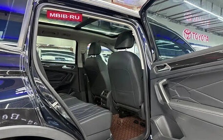 Volkswagen Tiguan II, 2022 год, 2 200 000 рублей, 7 фотография