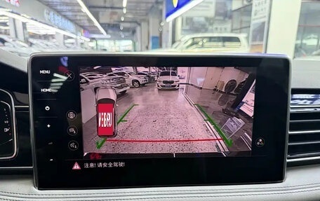 Volkswagen Tiguan II, 2022 год, 2 200 000 рублей, 12 фотография