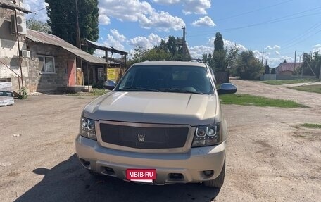 Chevrolet Tahoe III, 2008 год, 1 890 000 рублей, 2 фотография