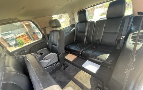 Chevrolet Tahoe III, 2008 год, 1 890 000 рублей, 12 фотография
