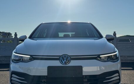 Volkswagen Golf VIII, 2023 год, 1 891 000 рублей, 2 фотография