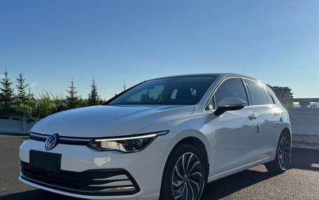 Volkswagen Golf VIII, 2023 год, 1 891 000 рублей, 3 фотография