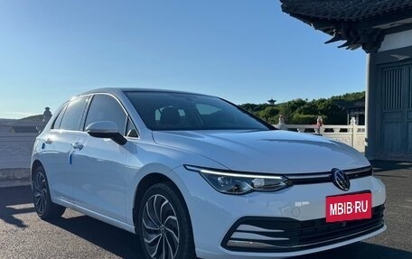Volkswagen Golf VIII, 2023 год, 1 891 000 рублей, 1 фотография