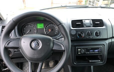Skoda Fabia II, 2013 год, 475 000 рублей, 3 фотография
