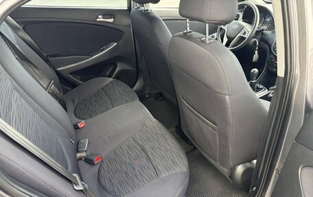 Hyundai Solaris II рестайлинг, 2015 год, 680 000 рублей, 15 фотография