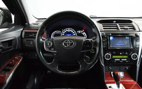 Toyota Camry, 2013 год, 1 850 000 рублей, 12 фотография