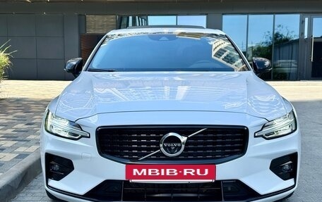 Volvo S60 III, 2022 год, 2 650 000 рублей, 2 фотография