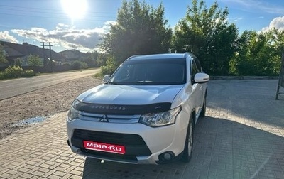 Mitsubishi Outlander III рестайлинг 3, 2014 год, 1 260 000 рублей, 1 фотография
