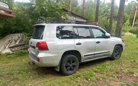 Toyota Land Cruiser 200, 2012 год, 2 550 000 рублей, 5 фотография