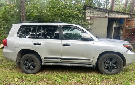 Toyota Land Cruiser 200, 2012 год, 2 550 000 рублей, 4 фотография