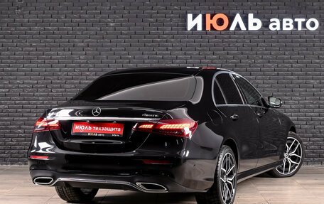 Mercedes-Benz E-Класс, 2021 год, 3 990 000 рублей, 4 фотография