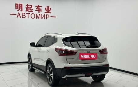 Nissan Qashqai, 2022 год, 1 950 000 рублей, 5 фотография