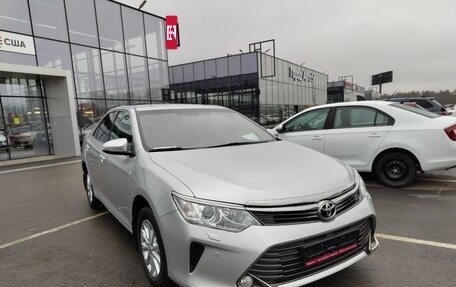 Toyota Camry, 2015 год, 1 770 000 рублей, 3 фотография
