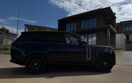 Land Rover Range Rover IV рестайлинг, 2022 год, 15 300 000 рублей, 2 фотография