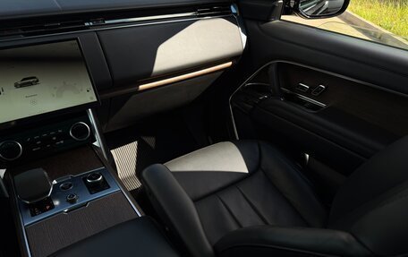Land Rover Range Rover IV рестайлинг, 2022 год, 15 300 000 рублей, 13 фотография