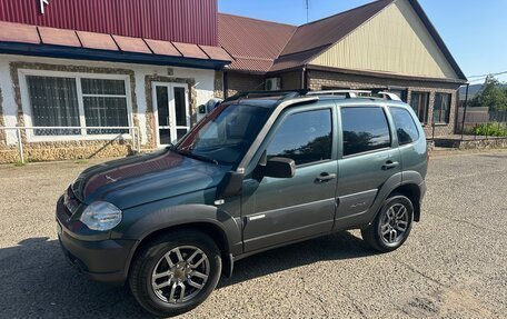 Chevrolet Niva I рестайлинг, 2012 год, 550 000 рублей, 1 фотография