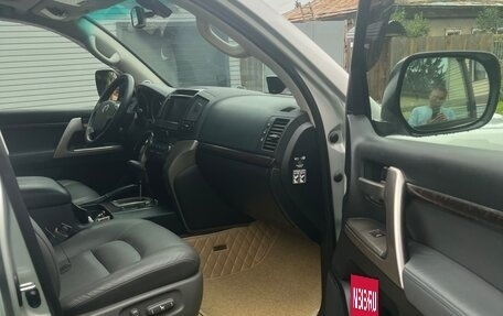Toyota Land Cruiser 200, 2009 год, 3 352 000 рублей, 19 фотография