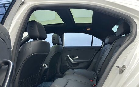 Mercedes-Benz A-Класс, 2023 год, 1 760 000 рублей, 16 фотография