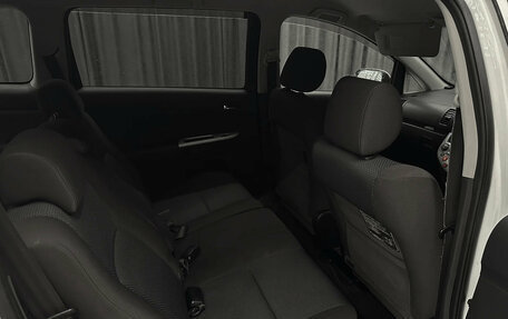 Toyota Wish II, 2004 год, 599 000 рублей, 10 фотография