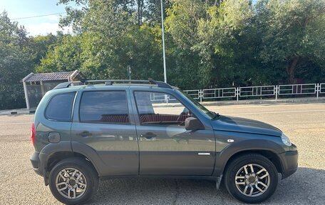 Chevrolet Niva I рестайлинг, 2012 год, 550 000 рублей, 6 фотография
