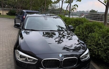 BMW 1 серия, 2018 год, 1 950 000 рублей, 3 фотография