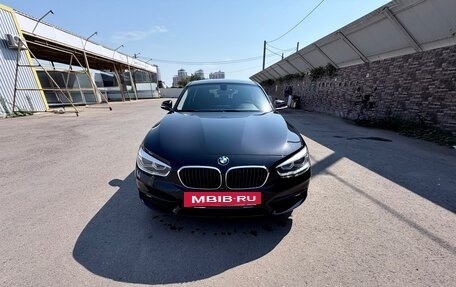 BMW 1 серия, 2018 год, 1 950 000 рублей, 4 фотография