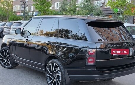 Land Rover Range Rover IV рестайлинг, 2016 год, 3 650 000 рублей, 4 фотография