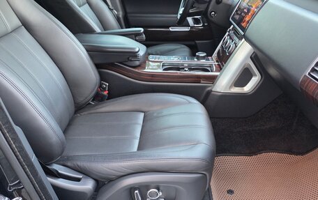 Land Rover Range Rover IV рестайлинг, 2016 год, 3 650 000 рублей, 14 фотография