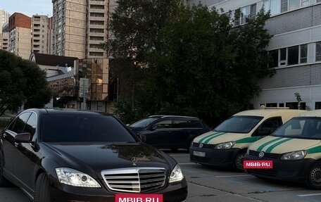 Mercedes-Benz S-Класс, 2011 год, 2 100 000 рублей, 2 фотография