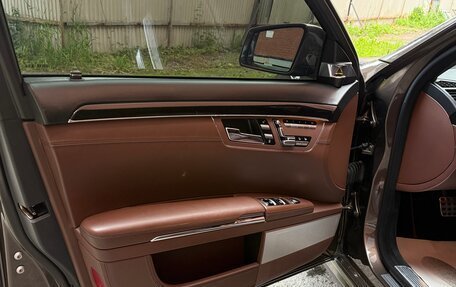 Mercedes-Benz S-Класс, 2011 год, 2 100 000 рублей, 11 фотография