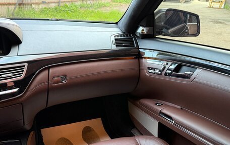 Mercedes-Benz S-Класс, 2011 год, 2 100 000 рублей, 22 фотография