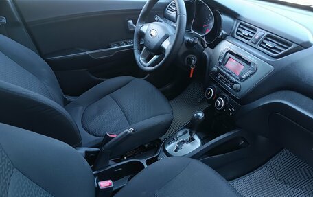 KIA Rio III рестайлинг, 2013 год, 690 000 рублей, 13 фотография