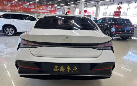 Hyundai Elantra, 2023 год, 1 535 000 рублей, 4 фотография