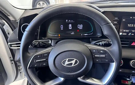 Hyundai Elantra, 2023 год, 1 535 000 рублей, 6 фотография