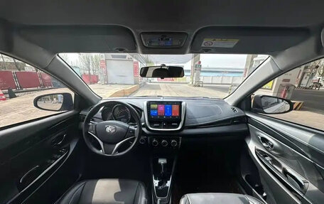 Toyota Yaris XP150 рестайлинг, 2021 год, 1 055 000 рублей, 9 фотография