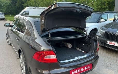 Skoda Superb III рестайлинг, 2012 год, 800 000 рублей, 8 фотография