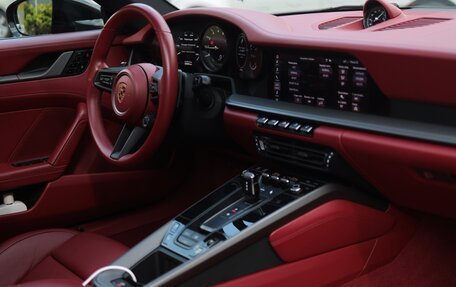 Porsche 911, 2020 год, 13 000 000 рублей, 18 фотография
