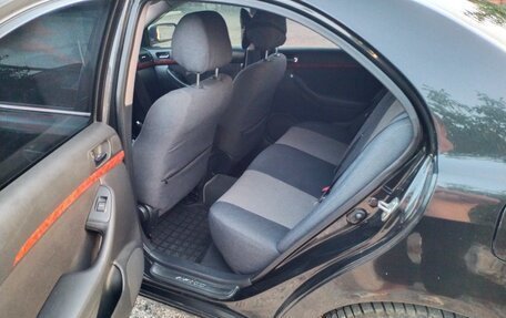 Toyota Avensis III рестайлинг, 2005 год, 850 000 рублей, 9 фотография